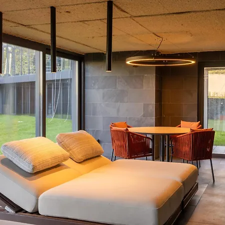 Hotel Eterna & By Fomich 4*