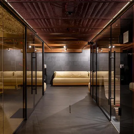 Eterna & By Fomich Hotel