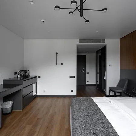 Hotel Eterna & By Fomich Palyanytsya
