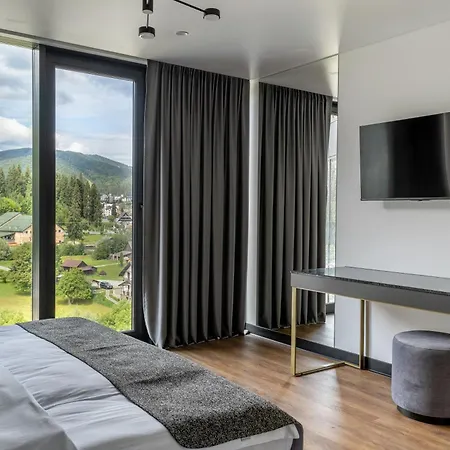 Hotel Eterna & By Fomich 4*