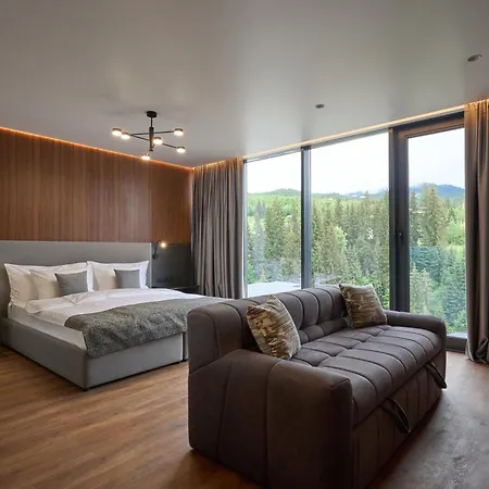 Hotel Eterna & By Fomich Palyanytsya